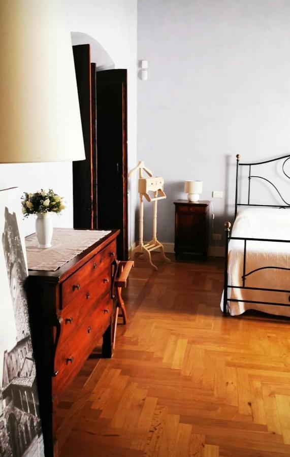 B&B Dimora Delle Donnole Bergamo Alta Exteriör bild
