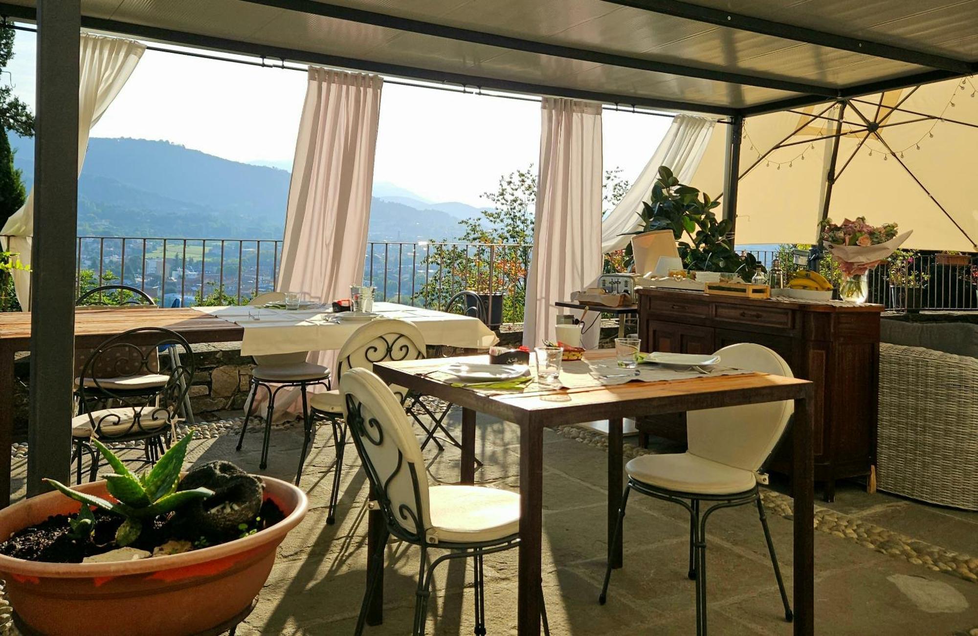 B&B Dimora Delle Donnole Bergamo Alta Exteriör bild