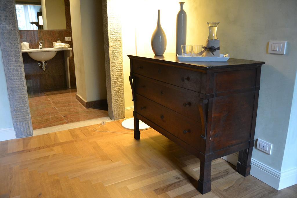 B&B Dimora Delle Donnole Bergamo Alta Rum bild